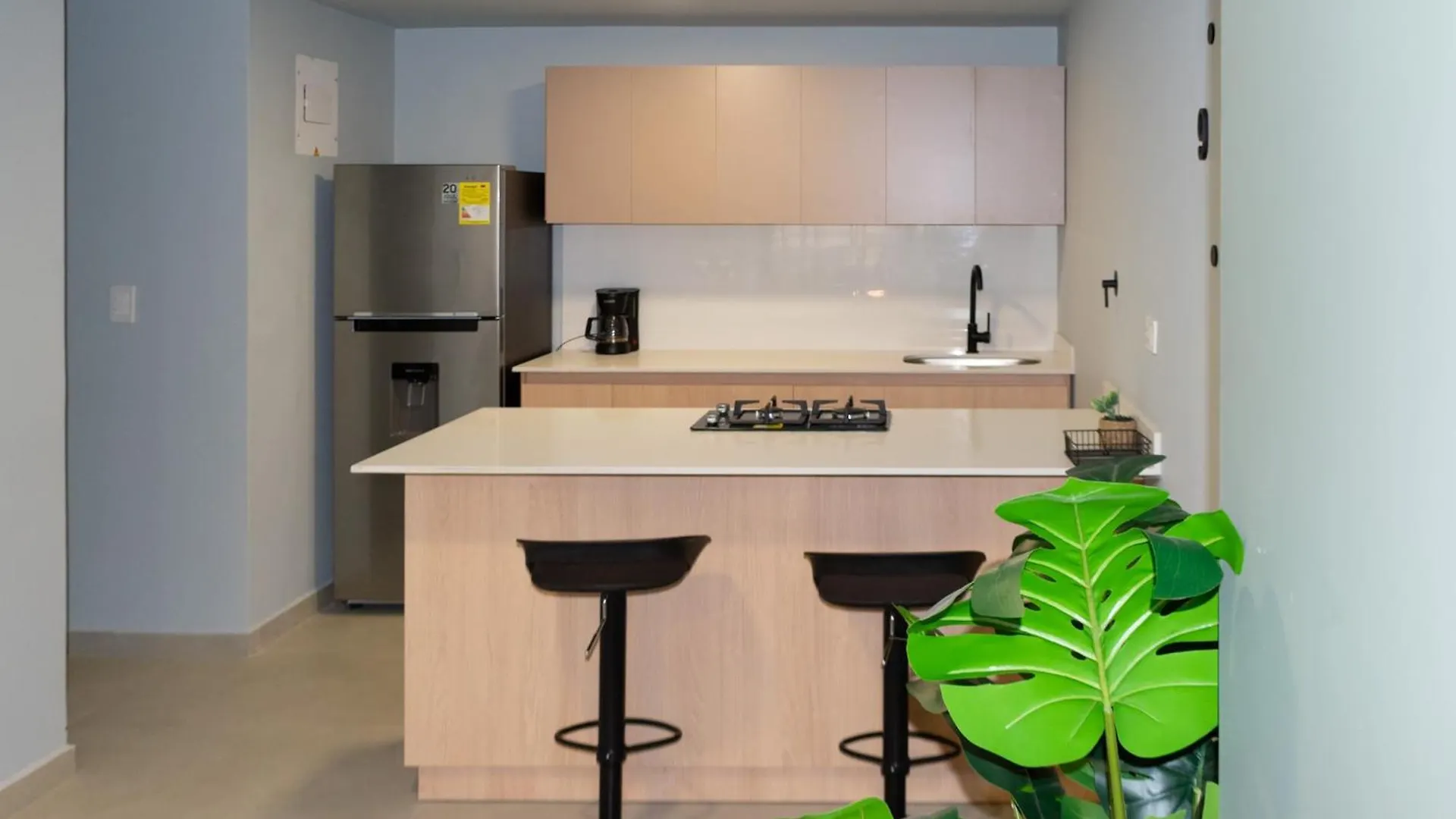 Elegante Loft En Medellin Con Banera Y Aire 1-01公寓